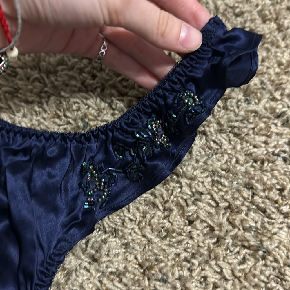 NWT Vintage 90’s 100% Silk Victoria’s Secret Panty - Picture 3 of 8